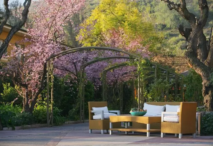 Termas Jahuel Hotel & Spa