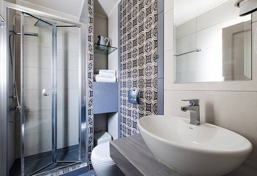 Alkionides Seaside Apartments