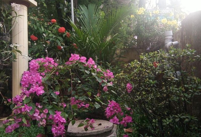 צימר Lazar Residency Homestay