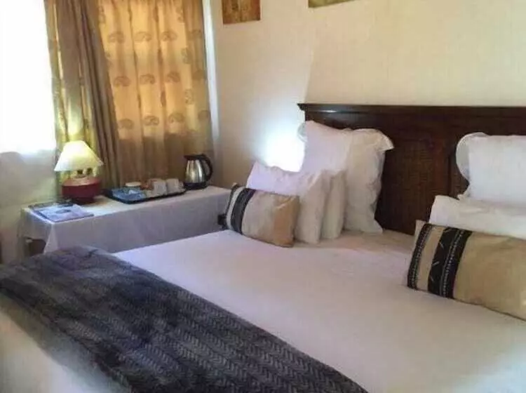 민박 Pinetown Lala Land