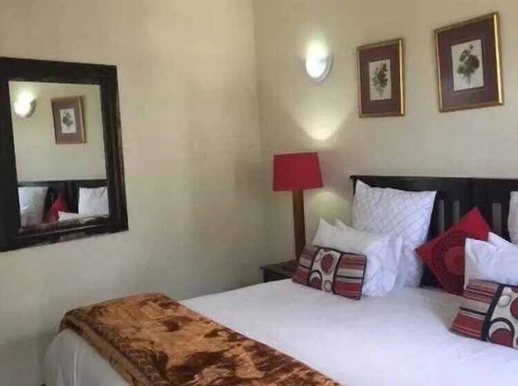 민박 Pinetown Lala Land