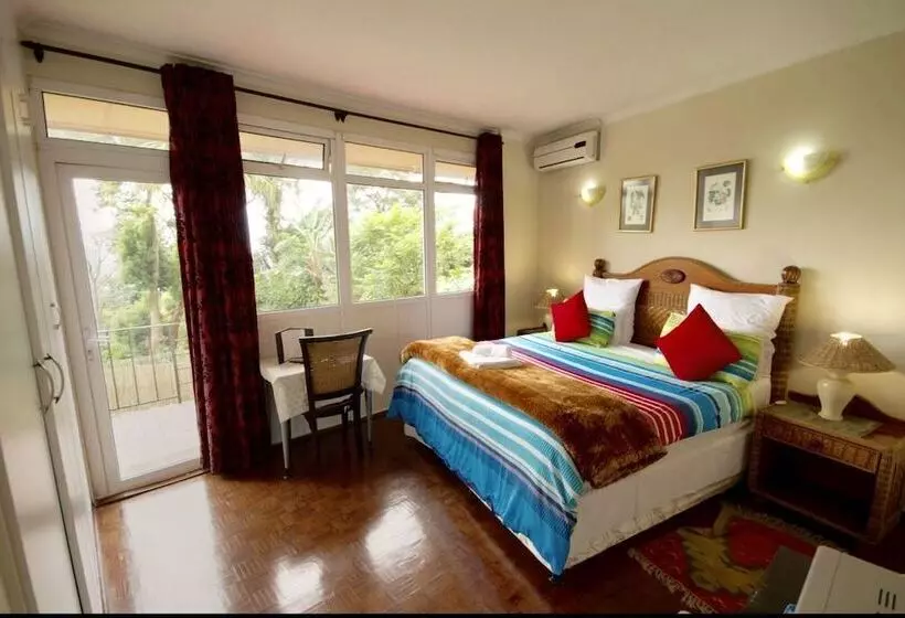 민박 Pinetown Lala Land