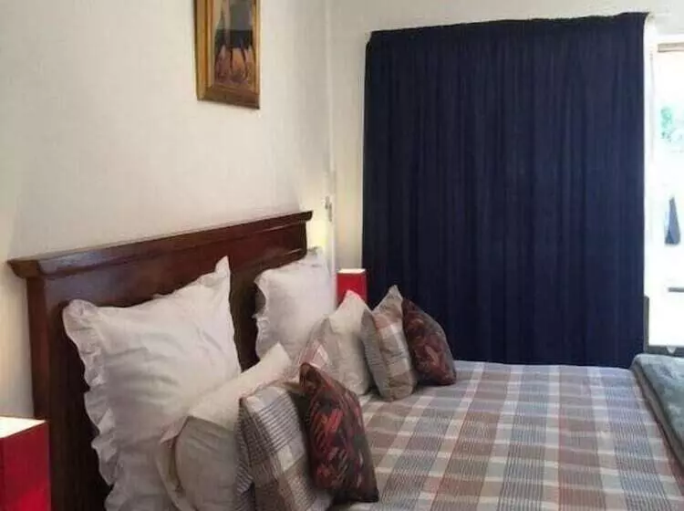 민박 Pinetown Lala Land