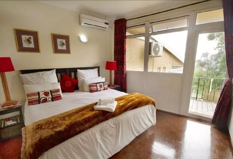 민박 Pinetown Lala Land