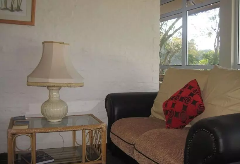 민박 Pinetown Lala Land