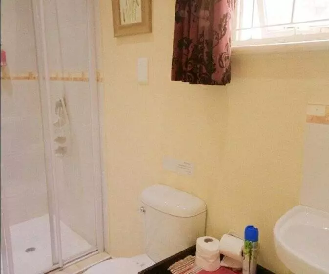 민박 Pinetown Lala Land