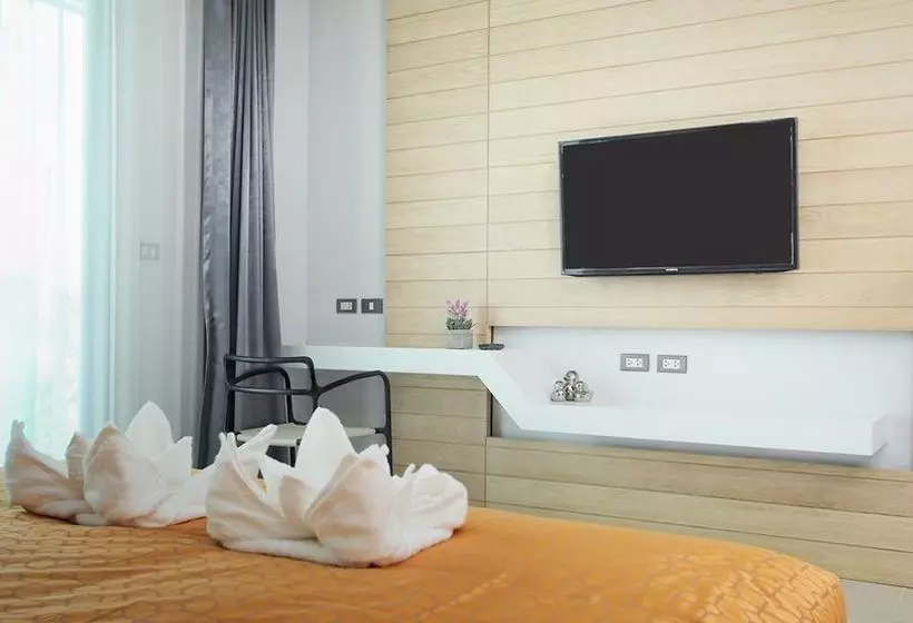 The Emerald Terrace Patong By Golden Legal