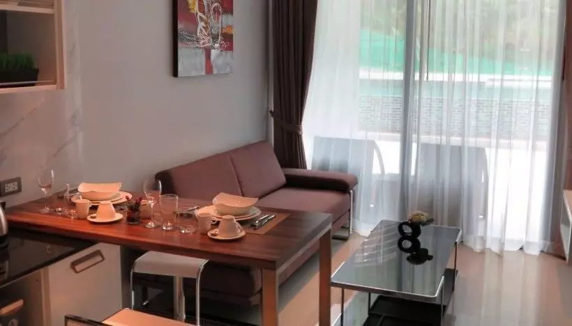 The Emerald Terrace Patong By Golden Legal