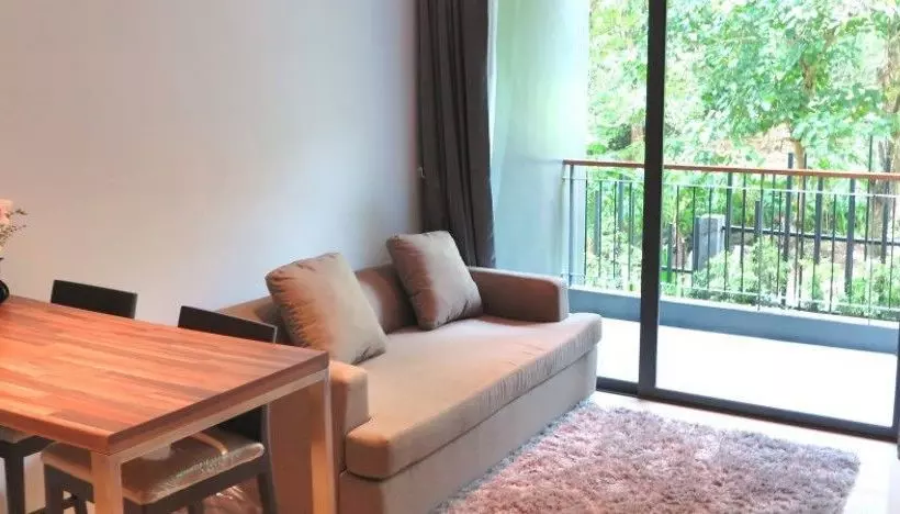 The Emerald Terrace Patong By Golden Legal