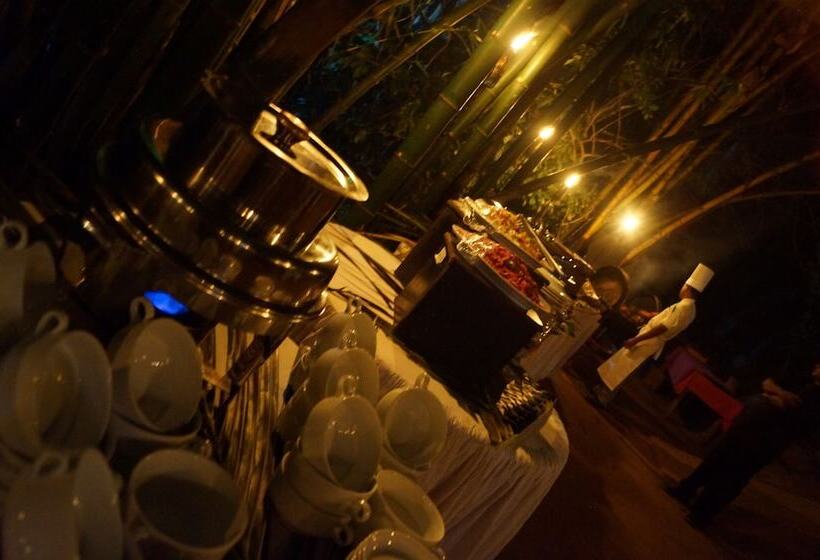 호텔 Athgira River Camping   Udawalawe