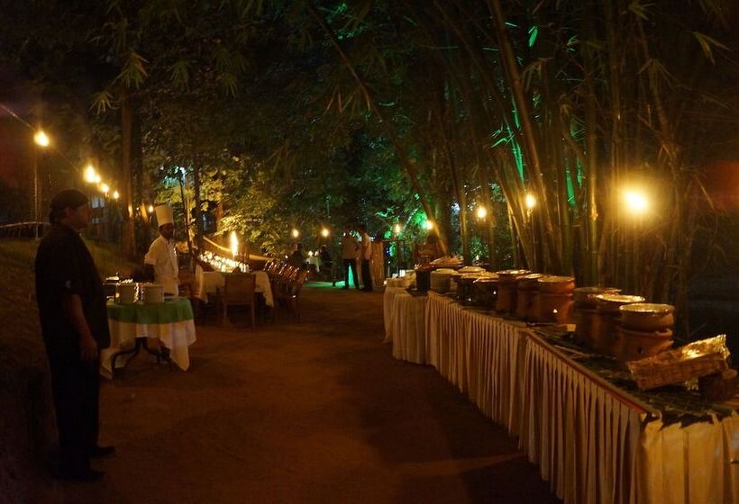 호텔 Athgira River Camping   Udawalawe