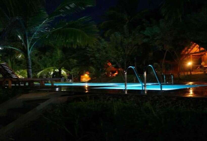호텔 Athgira River Camping   Udawalawe