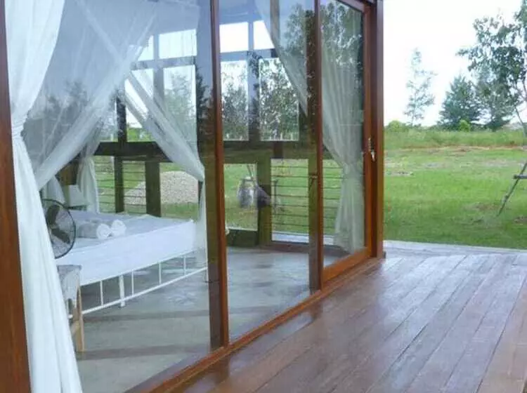 هتل Ban Bang Home Resort