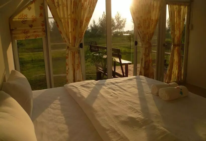 هتل Ban Bang Home Resort