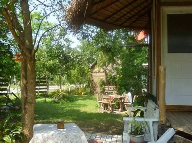 هتل Ban Bang Home Resort