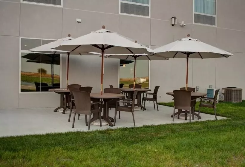 Cobblestone Hotel And Suites   Jefferson