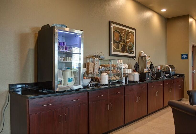 Cobblestone Hotel And Suites   Jefferson