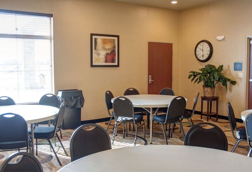 Cobblestone Hotel And Suites   Jefferson