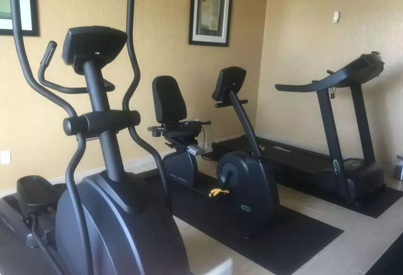 Cobblestone Hotel And Suites Jefferson