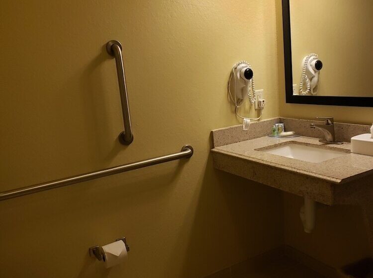 Cobblestone Hotel And Suites   Jefferson