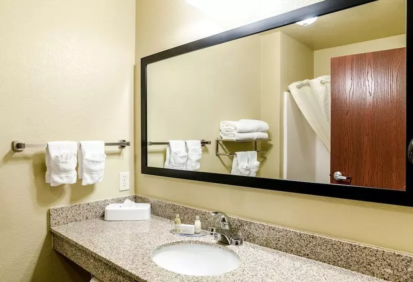 Cobblestone Hotel And Suites Jefferson