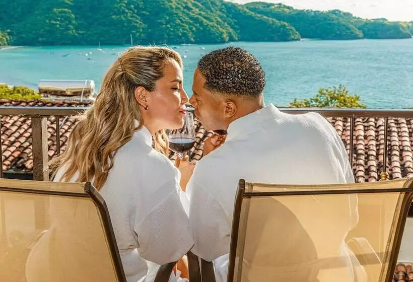 Отель Condovac La Costa