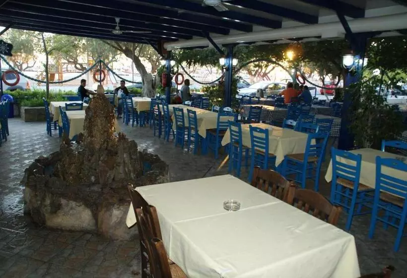 ホテル Galazio Limani   Rooms To Let