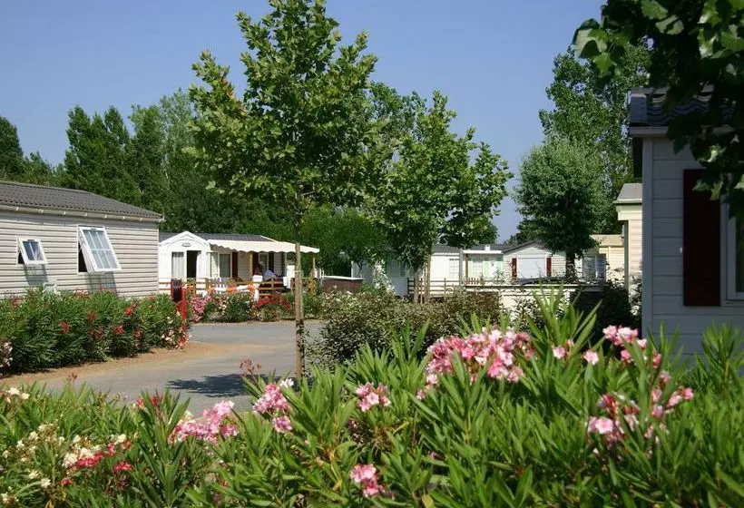 ホテル Camping Carabasse Vias Plage
