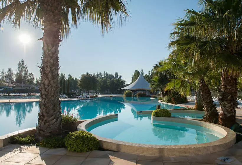 ホテル Camping Carabasse Vias Plage