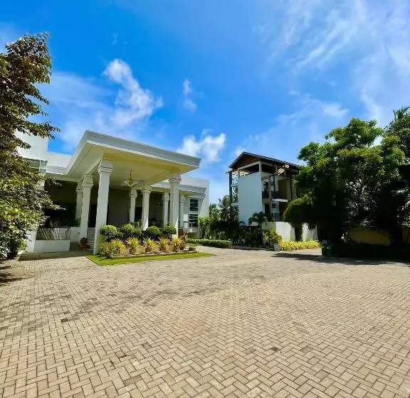 Olanro Hotel Negombo