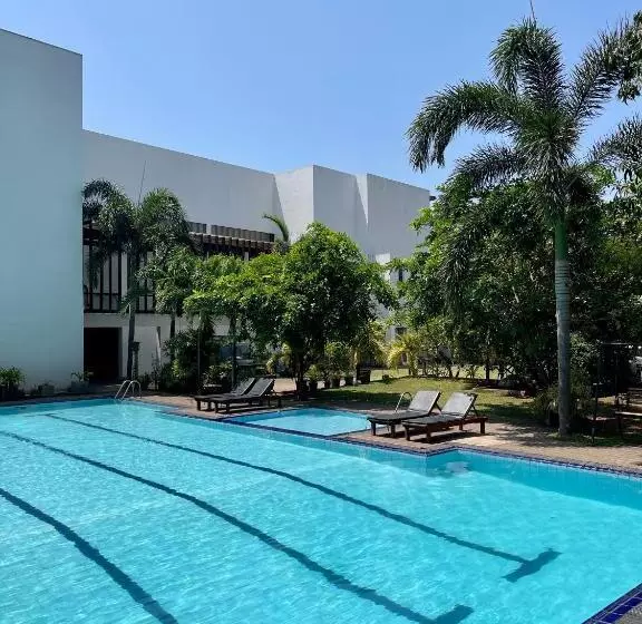 Olanro Hotel Negombo