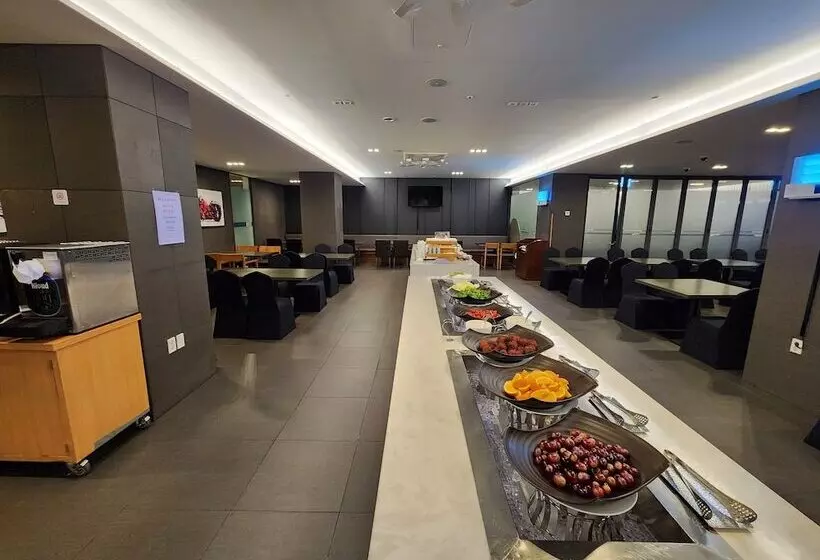 Hotel Ramada Jeju Hamdeok