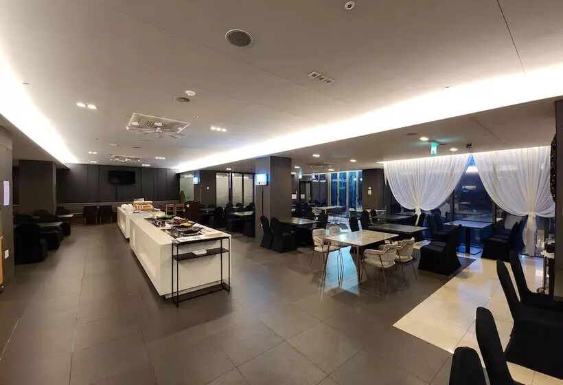 Hotel Ramada Jeju Hamdeok