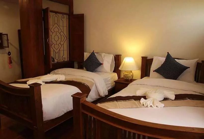 Отель Rustic River Boutique