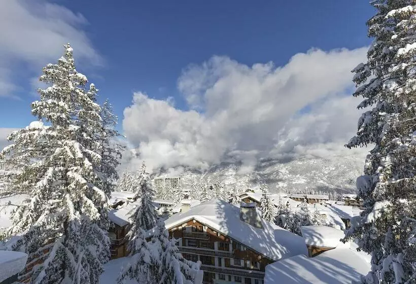 Snow Lodge Hotel Courchevel 1850