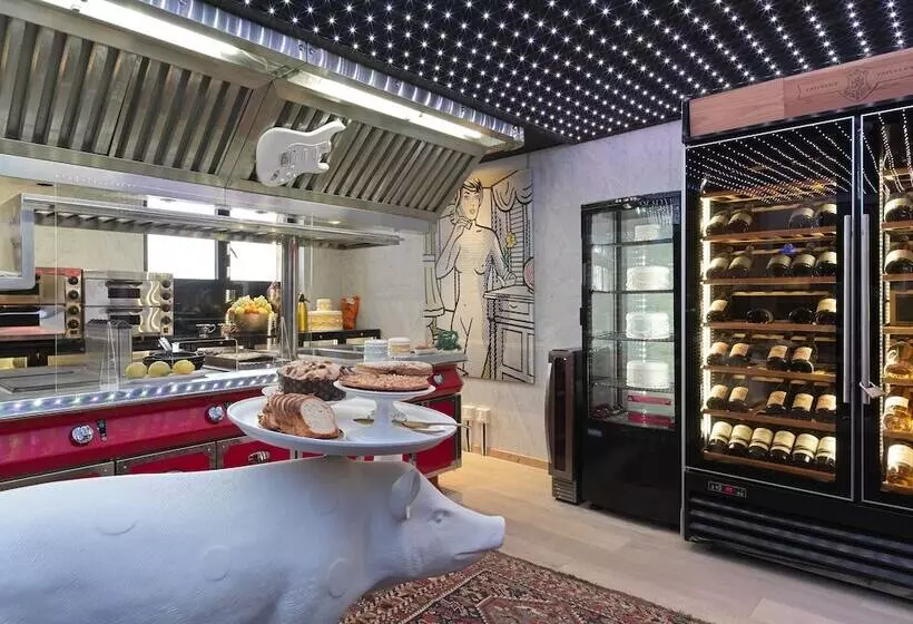 Snow Lodge Hotel Courchevel 1850