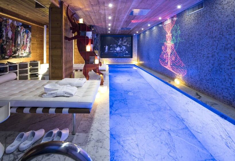 Snow Lodge Hotel Courchevel 1850