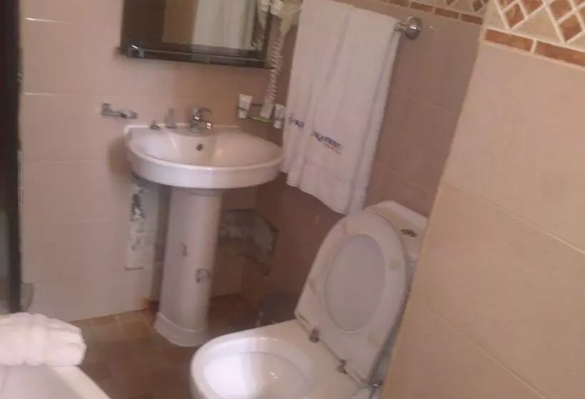 Kayriott Hotel & Suites