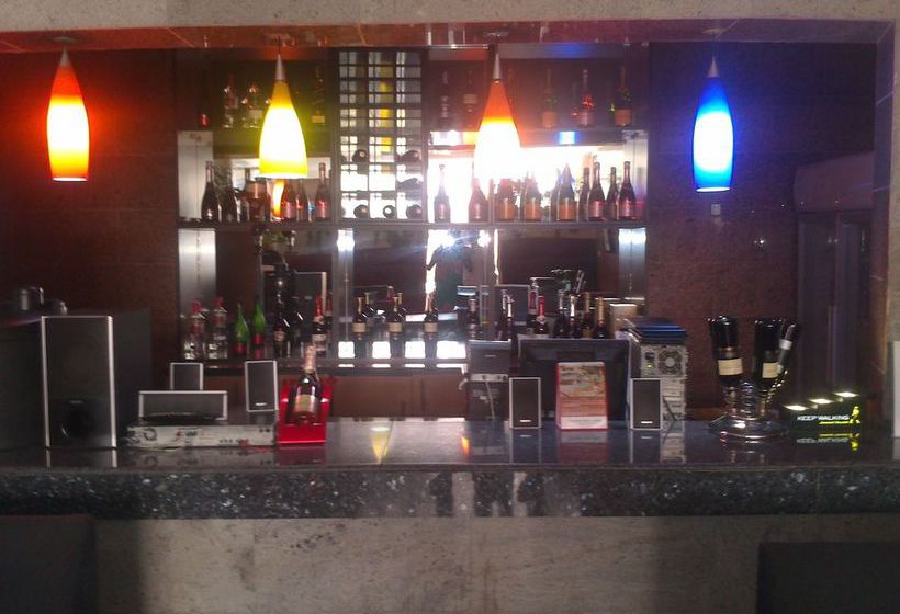 Kayriott Hotel & Suites