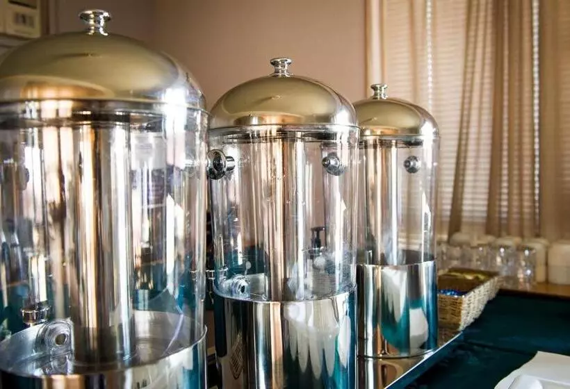 汽车旅馆 Cherry Blossom Motor Inn