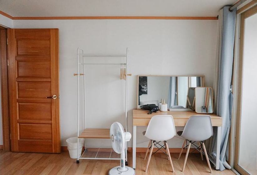 Pensjonat Dawoo House 1 In Hongdae