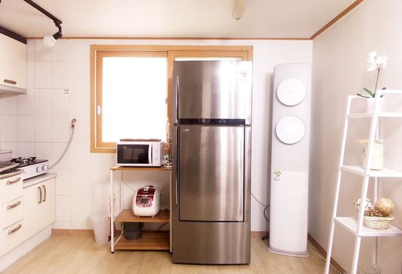 Pensjonat Dawoo House 1 In Hongdae