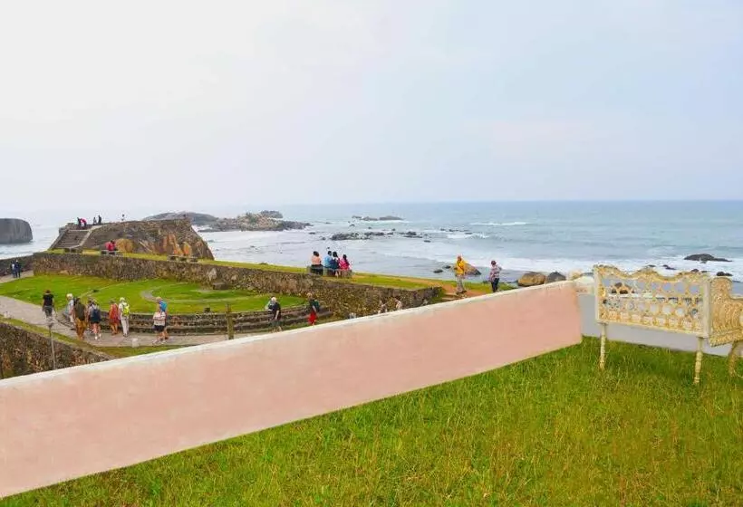 Пансион Rampart View Guesthouse