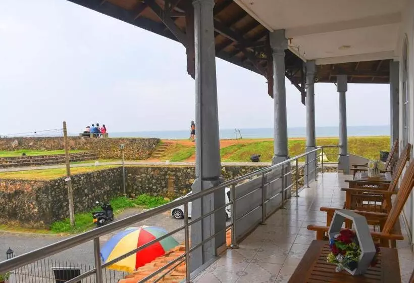 Пансион Rampart View Guesthouse