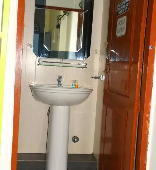 Пансион Rampart View Guesthouse