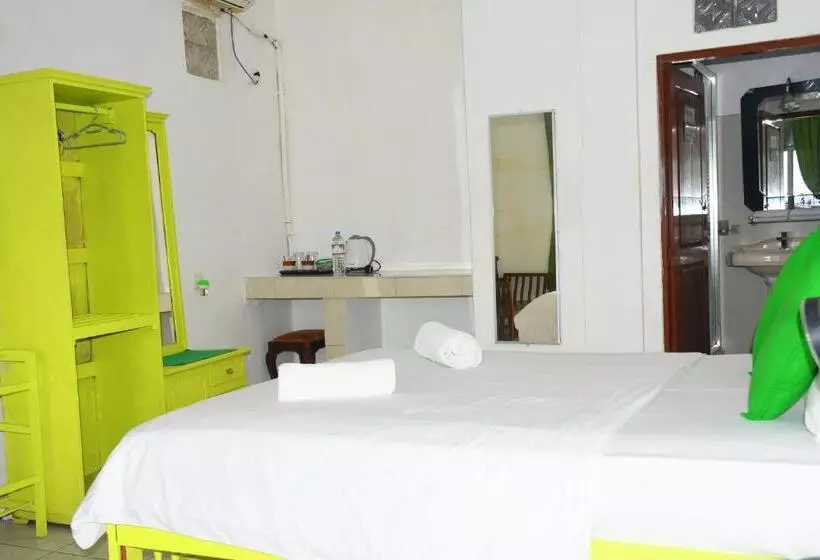 Пансион Rampart View Guesthouse