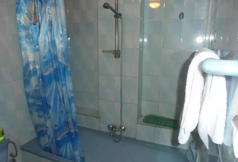 پانسیون Weygoss Guest House