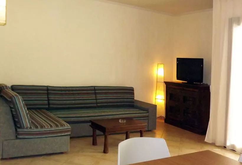 Aparthotel Tropical