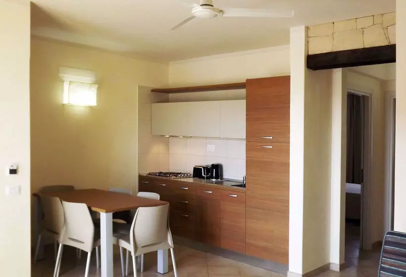 Aparthotel Tropical