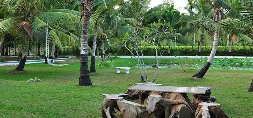 Villa Acres Green